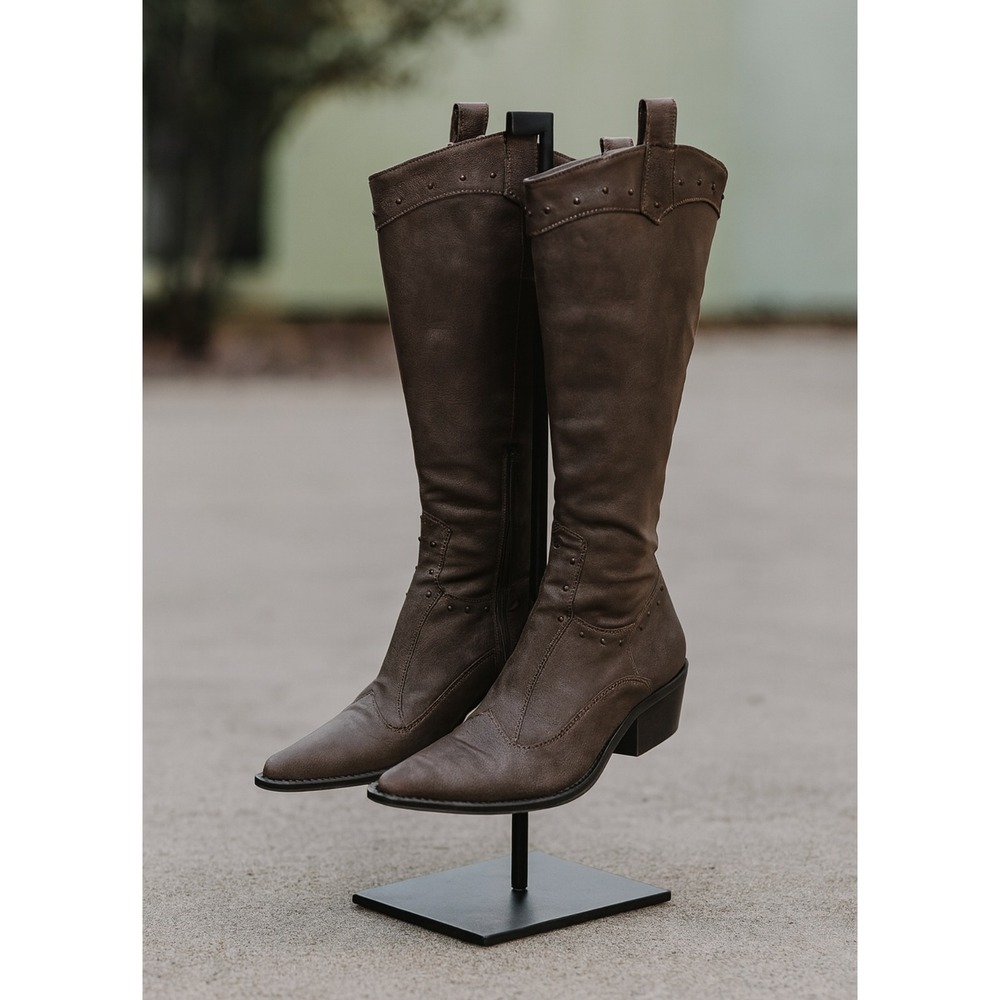 Vintage 90s sz 37 Womens Italian‎ Boutique Genuine Leather Studded Cowboy Boots